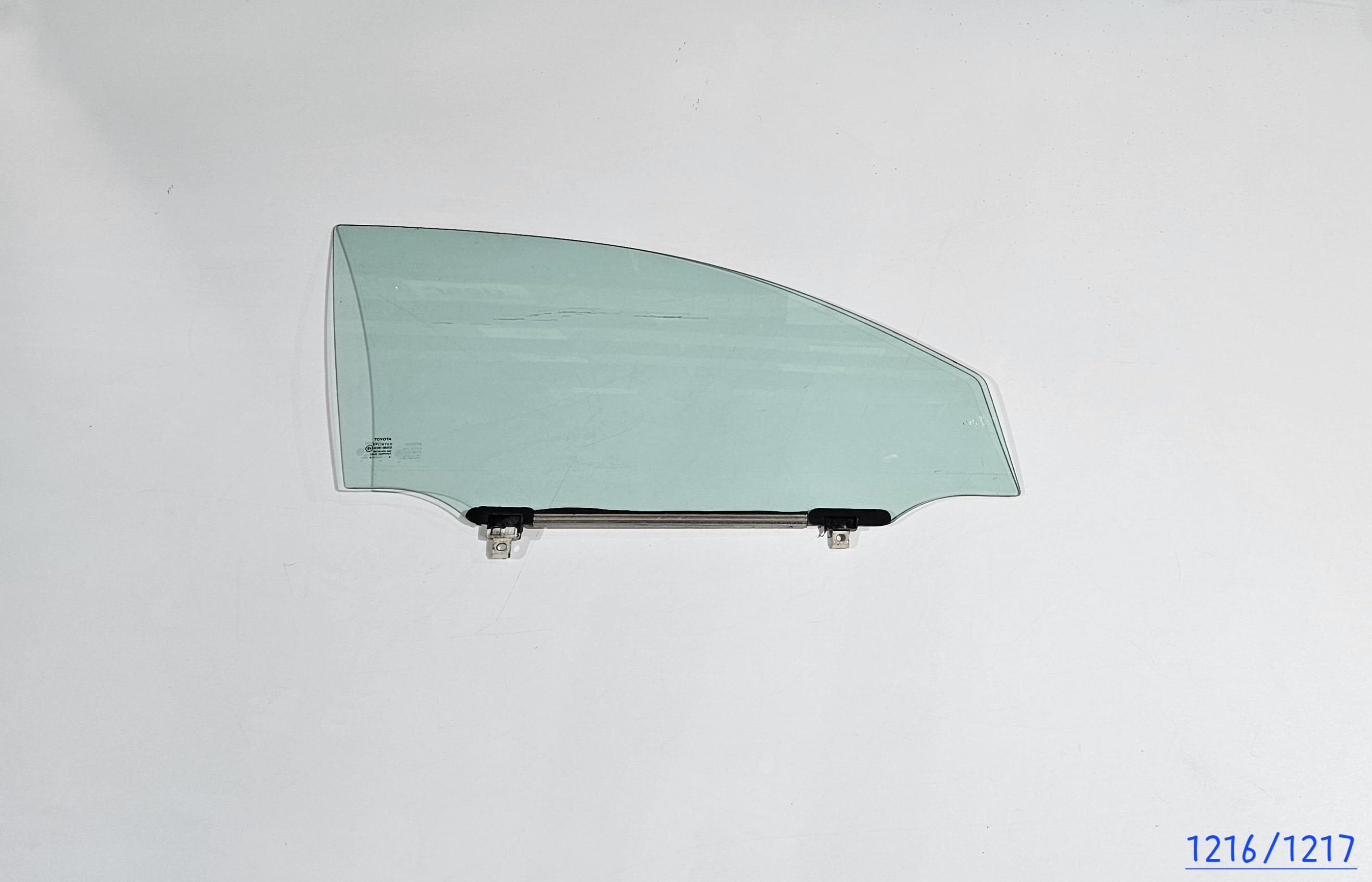 Puerta Delantera Toyota Avensis 5P 2003-2009 - AutoVidriosRobin