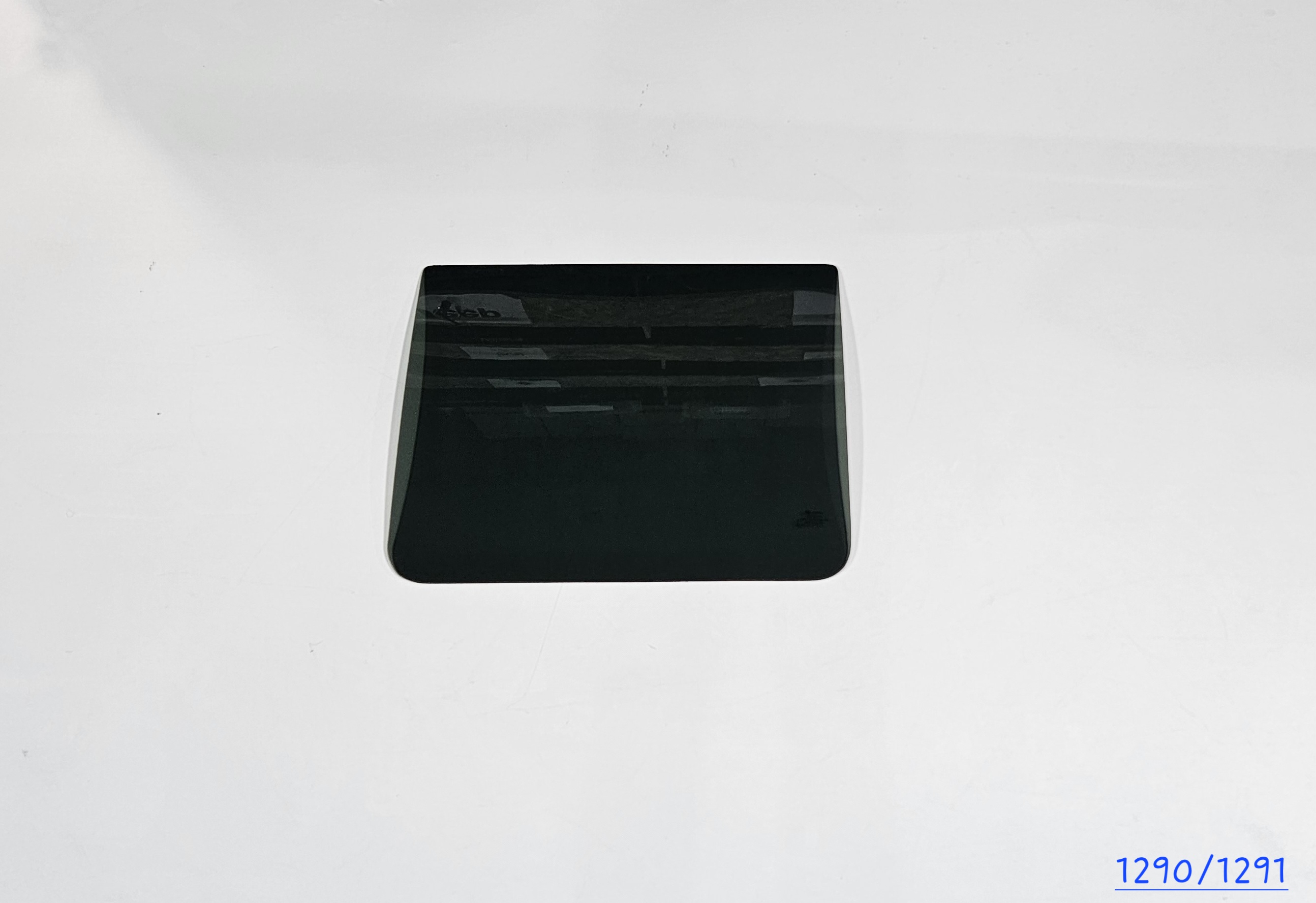 Puerta Trasera Mitsubishi Montero Sport/Challe 2013-2021